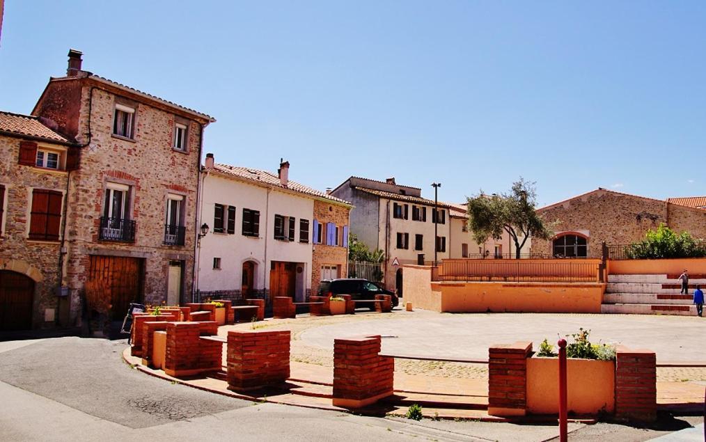 Appartement Centre Ville Du Boulou Pour 2 Adultes-2 Enfants- Check In 17H-21H--Juillet-Aout Reservation De 7 Jours Mini 르불루 외부 사진