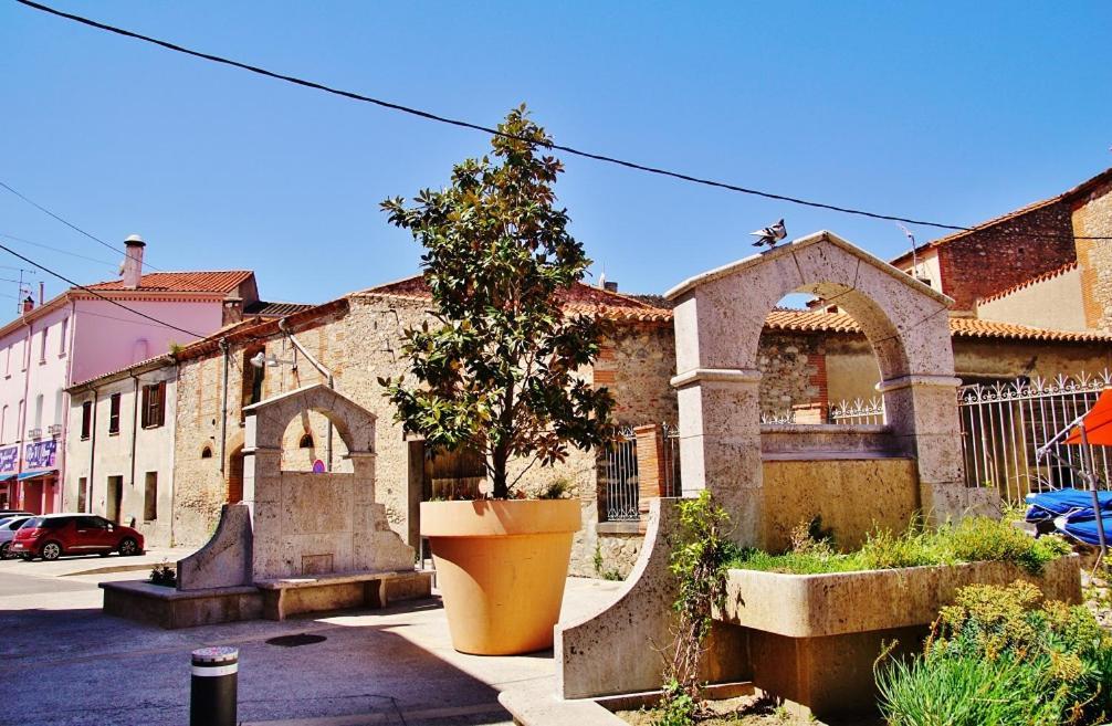 Appartement Centre Ville Du Boulou Pour 2 Adultes-2 Enfants- Check In 17H-21H--Juillet-Aout Reservation De 7 Jours Mini 르불루 외부 사진